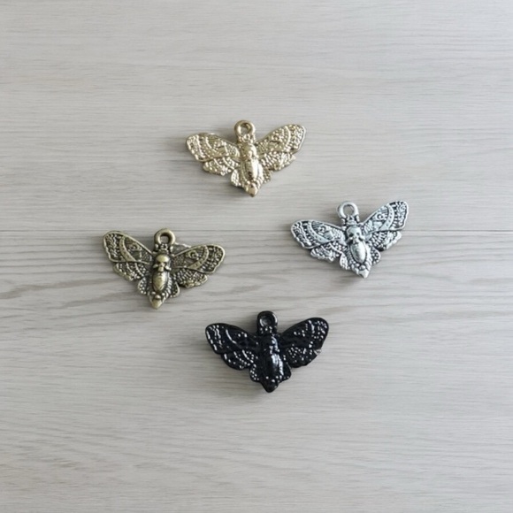 Moth Charm Choker - Picture 2 of 2